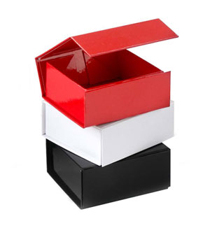 stock gift boxes with magnetic closure